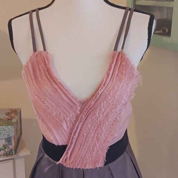 Minuet Peach and Taupe Sleeveless Dress - Picture 2 of 10